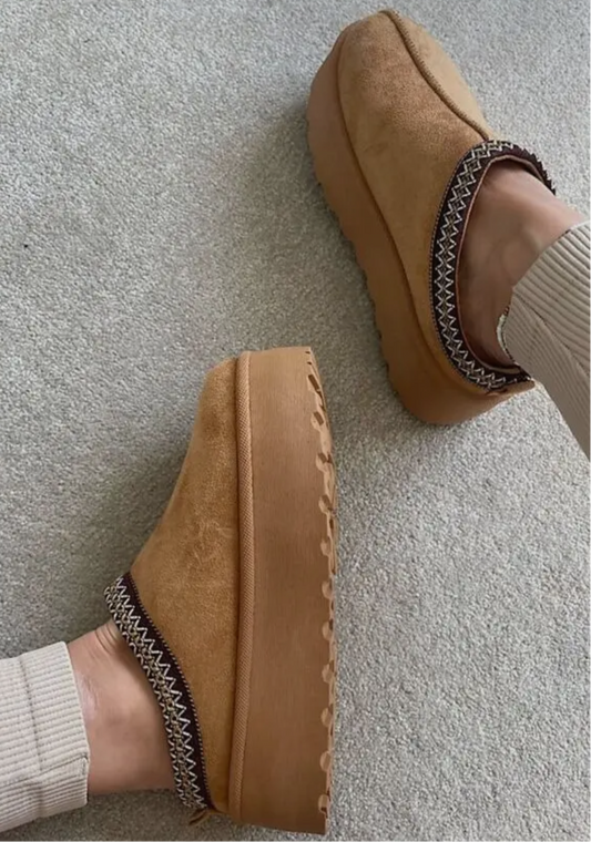 PLATFORM SLIPPERS